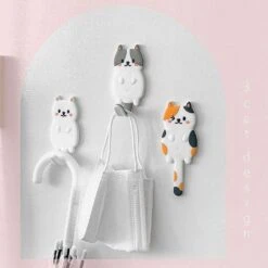 [Random] Cat Tail Magnet Hanger