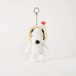 Peanuts Snoopy Vanilla Ice Cream Plush Keychain -Hello Discount Store medium fda16f16 cbf5 4598 b7d6 4914af348590